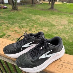 Brooks Black and Purple Running Shoes